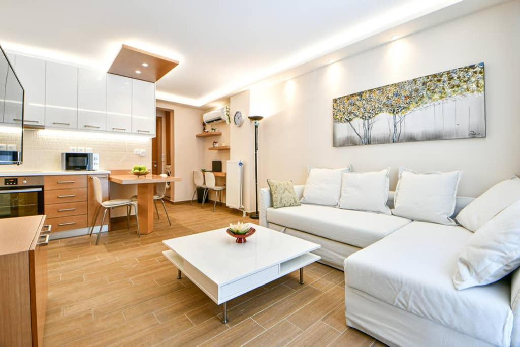 Апартаменты Modern Hospitality, With Private Garden, Афины Экстерьер фото
