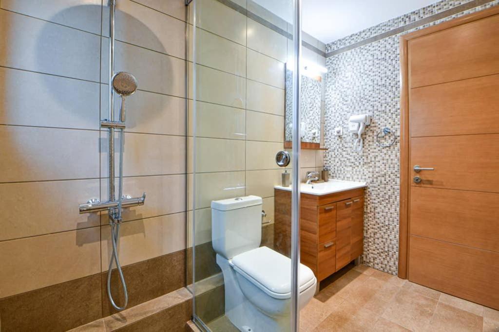 Апартаменты Modern Hospitality, With Private Garden, Афины Экстерьер фото
